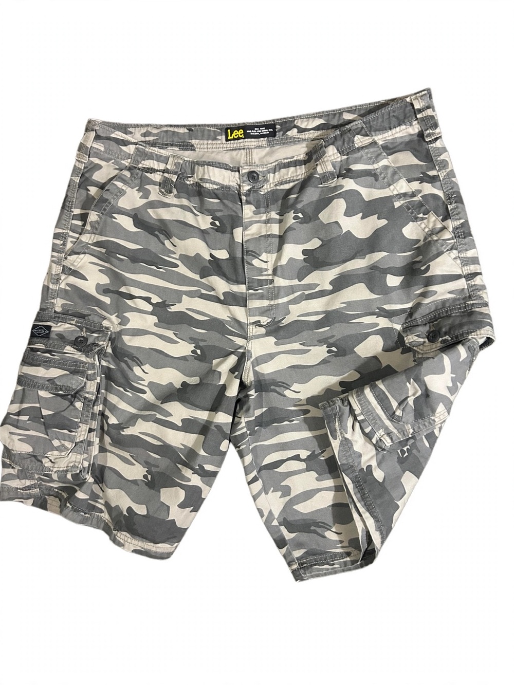 Lee Men's Gray Camo Cargo Shorts